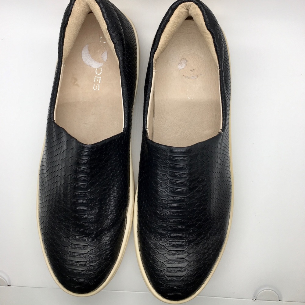 J/Slides Black Snake Skin Platform Slip-On Sneakers (ME) - Picture 5 of 6